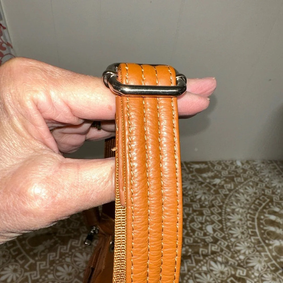 Roma Leathers R or L Lock, 4 Keys Concealed Carry Crossbody - Tan - Picture 8 of 15